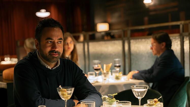 Der r&auml;tselhafte Whitney Halberstram (Max Minghella) bereitet Harper schlaflose N&auml;chte.