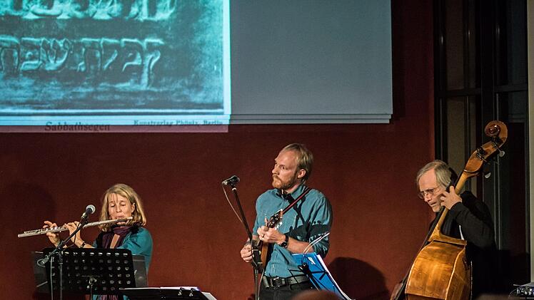 Das Ensemble "Oygnblik" eröffnet die neue Saison der Reihe "Cultur im Contakt".Foto: Jochen Berger