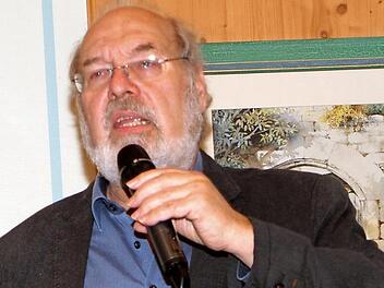 Udo Pollmer ermunterte die Landwirte dazu, "Kante zu zeigen". Foto: Günther Geiling
