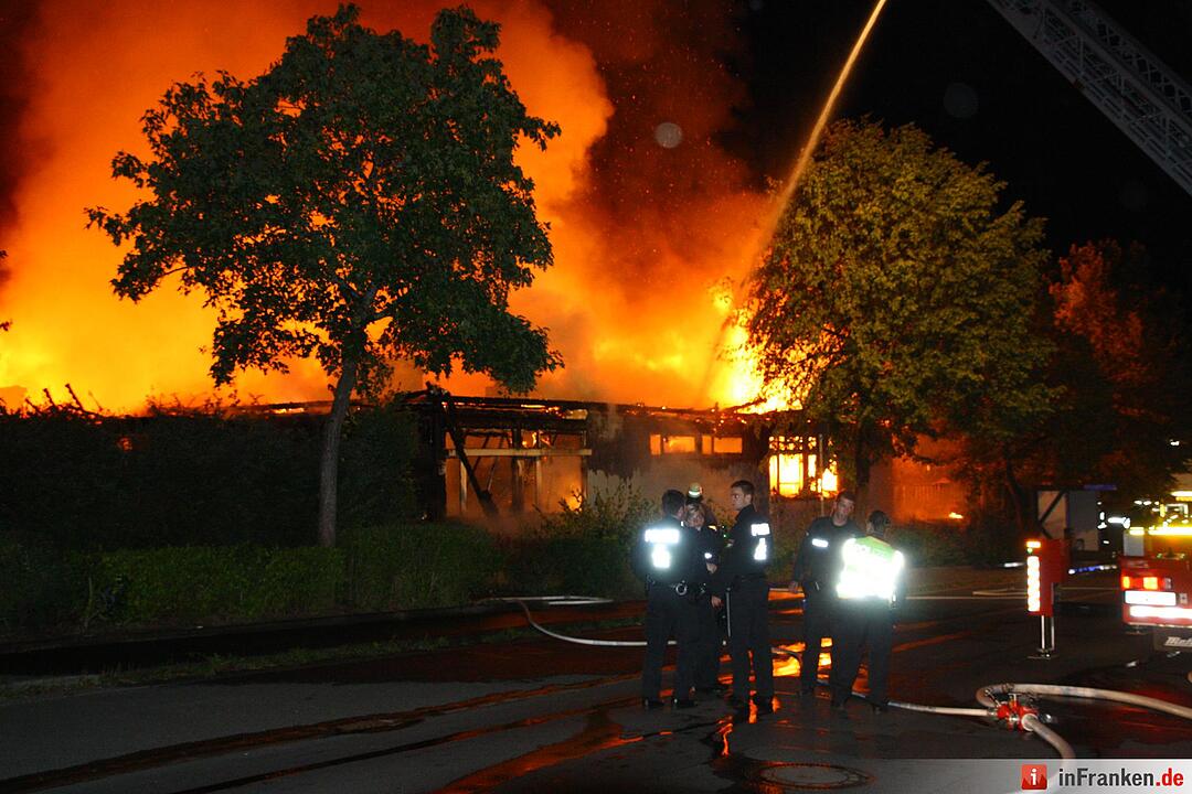 Großbrand zerstört Kindergarten in Kulmbach