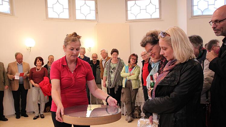 Am Samstagnachmittag wurde ein Tanzstudio im Staatsbad eröffnet. Foto: Ulrike Müller
