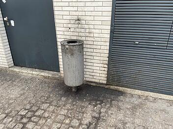 "Immer wieder eine Freude": Verschmutzter ZOB sorgt für Verärgerung - Stadt sieht keine Zuständigkeit
