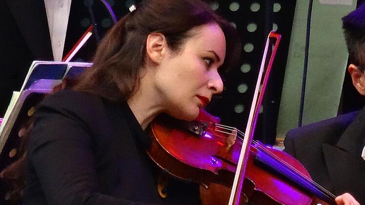 Ein Streichquartett um die Geigerin Diana Zohrabyan gestaltet am Sonntag ein Kammerkonzert mit Musik armenischer Komponisten.Foto: Jochen Berger