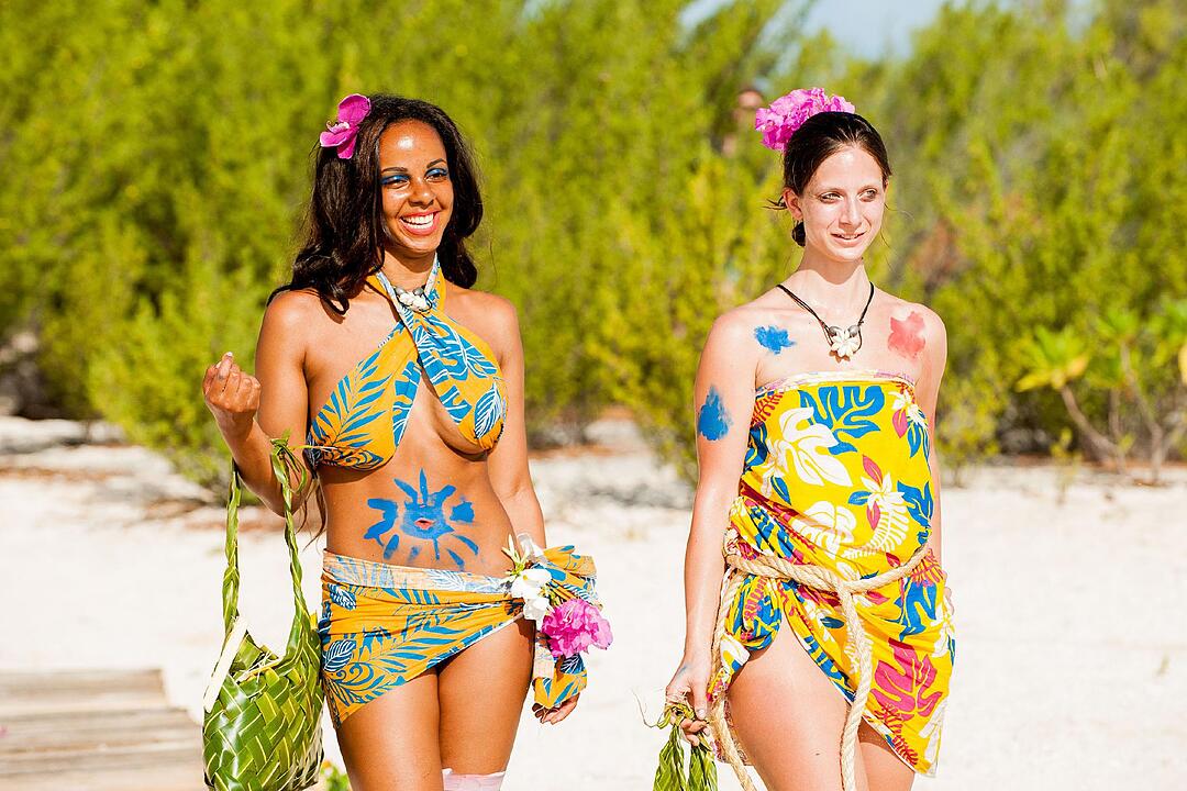 Bahati (l.), Heidi