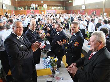 Aus dem ganzen Landkreis kamen die Wehren in die Frankenwaldhalle nach Grafengehaig. Denn der Kreisfeuerwehrtag ist ein Fest für alle ehrenamtlich Tätigen.Foto: Sonja Adam