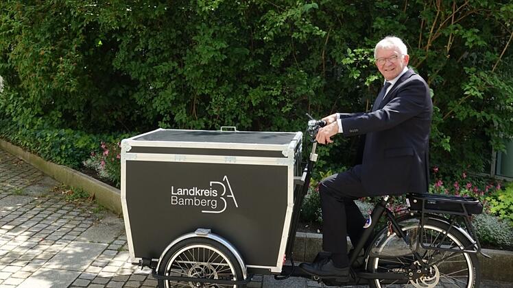 Landkreis Bamberg: Neues E-Lastenfahrrad f&uuml;r Dienstfahrten am Landratsamt