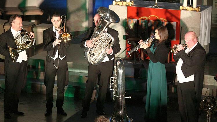 Das Blechbläserquintett Harmonic Brass aus München spielte in der Brückenauer Stadtpfarrkiche. Foto: Thomas Dill