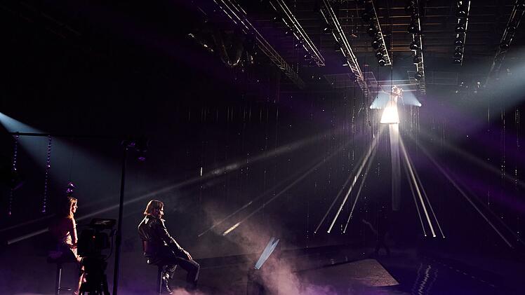 Vom Trapez auf den Laufsteg geht es beim Entscheidungs-Walk.