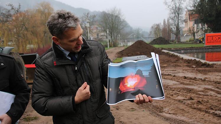Thomas Hornung stellt die Gestaltung fürs Fernsehen vor.  Foto: Ruppert