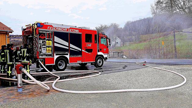 Das &Uuml;ben mit dem neuen Hilfeleistungsl&ouml;schgruppenfahrzeug (HLF) stand im letzten Jahr auf dem Ausbildungsplan der FF Uetzing.