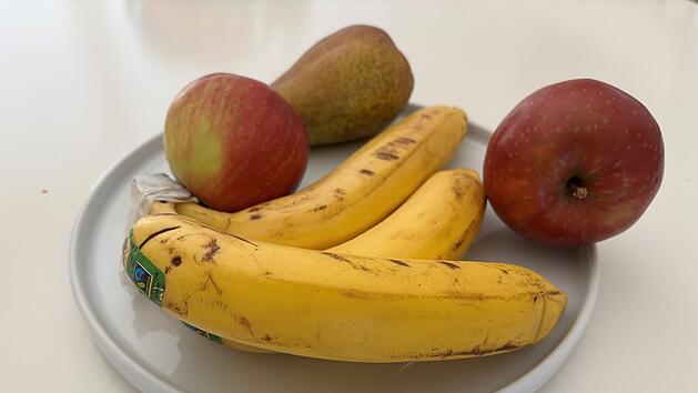 Bananen: Mit simplem Trick halten sie viel länger
