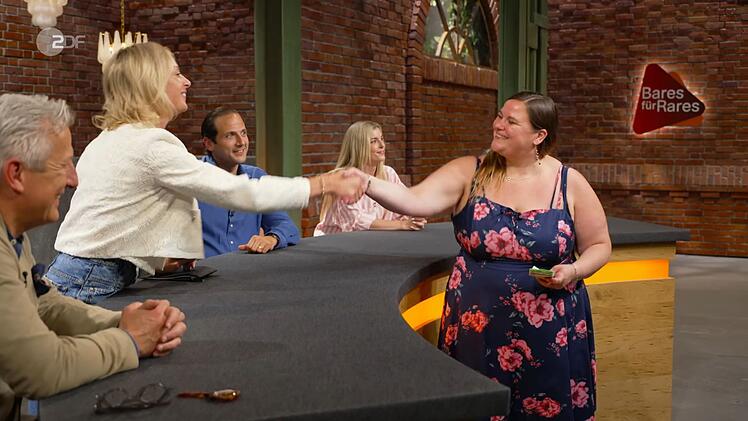 Steiger wollte aus dem Koffer einen Tisch für ihren Laden machen: "Wenn ich mit dem fertig bin, ist das mein neuer blauer Diamant."