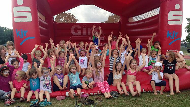 Ein Kinder-QuattFo war vor einigen Jahren einmal angedacht. Logistisch sei das aber nicht möglich, bedauert Stefan Kindler vom Orga-Team. Die Kleinen hatten auch ohne eigenes Turnier ihren Spaß.  Foto: Daniel Ruppert