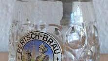 Ein Bierkrug mit dem Emblem der Brauerei Pertsch Foto: privat