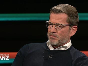 Ex-Verteidigungsminister setzte die Wehrpflicht einst aus. Bei "Markus Lanz" nannte er Gründe für diesen Schritt und äußerte sich zur laufenden Regierungsbildung.