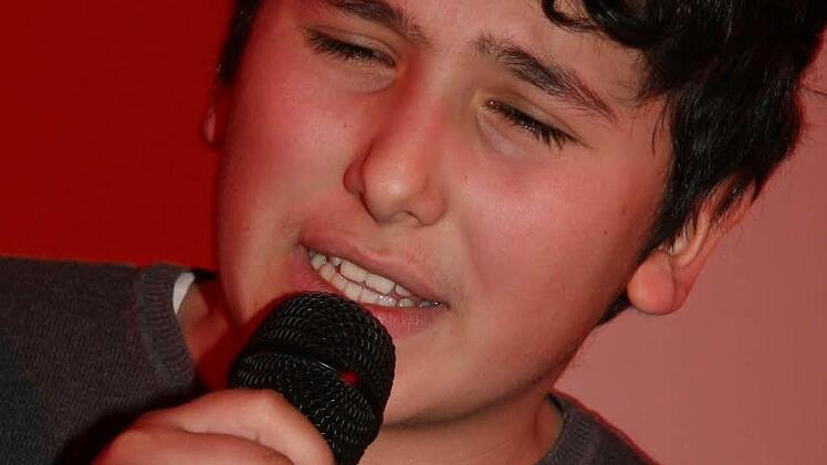 Kaan Apari hatte sich die Super-Schnulze "Ich liebe dich" von Sinan ausgesucht .