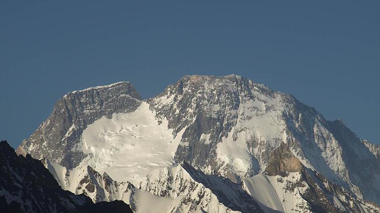 8051 Meter hoch ist der Broad Peak, die "breite Spitze".