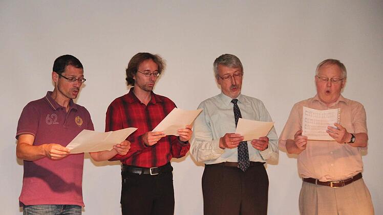 Das "MaMu-Quartett" (von links): Georg Schlee (Mu), Erek Menneke (Ma), Hanswolf Popp (Ma) und Kurt Spitzer (Ma) Foto: Johanna Blum