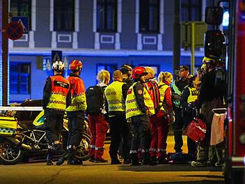 Einsatzkräfte bei möglicher Explosion