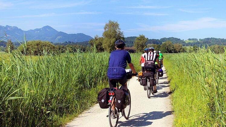 Bei schönem Wetter immer eine tolle Unternehmung: die Fahrrad-Tour.Symbolbild: Pixabay/Antranias