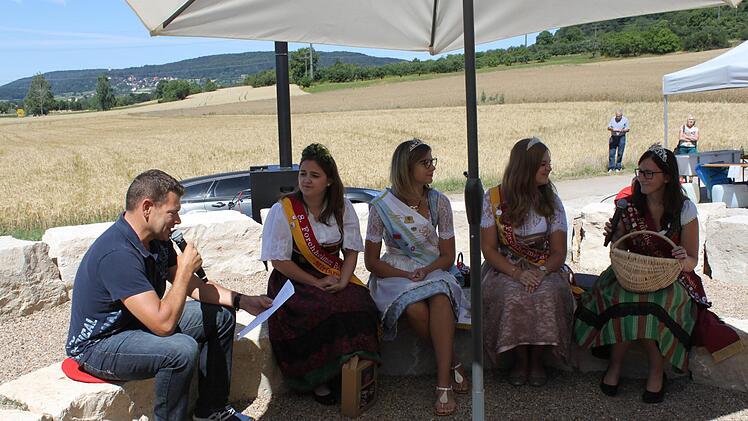 Gespräch mit den "Königinnen" Foto: Carmen Schwind