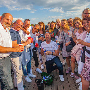 Bayern 3 Partyschiff in Fürth