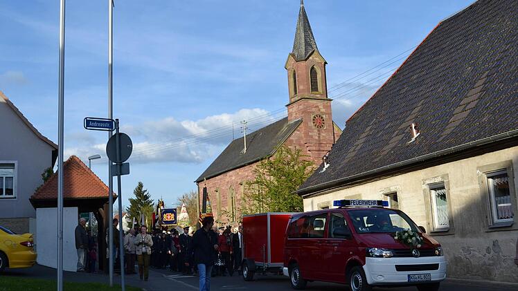 Fahrzeugweihe in Kleinbrach. Foto: Nicolas Thoma