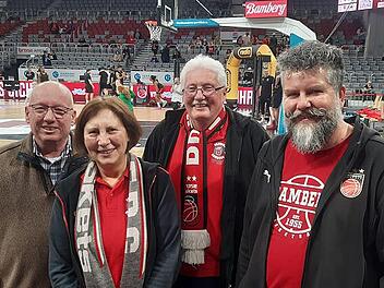 Premiere ohne Massen: Fans ziehen Bilanz zum Frauenspiel