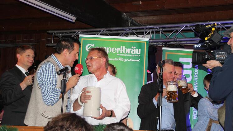 Nach dem Bieranstich  Foto: Friedwald Schedel