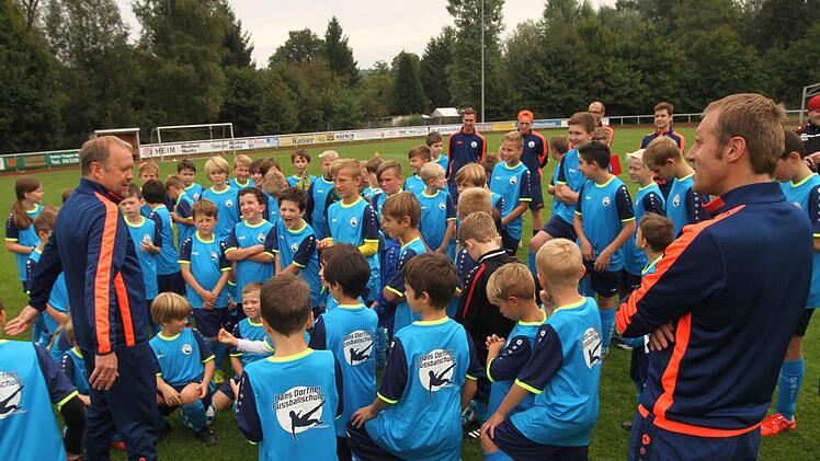 Hans Dorfner (links) gibt wertvolle Tipps.