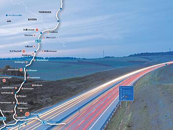 Von Schweinfurt durch die Rhön und über den Thüringer Wald führt die Autobahn 71. Sie ist am 17. Dezember vor 15 Jahren eröffnet worden.  Foto: Sonja Demmler, Grafik: Heike Grigull