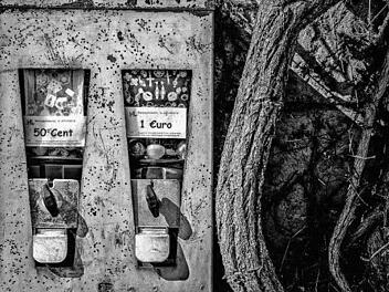 "Ästhetik des Verfalls": ein alter Automat  Foto: Matthias Hoch