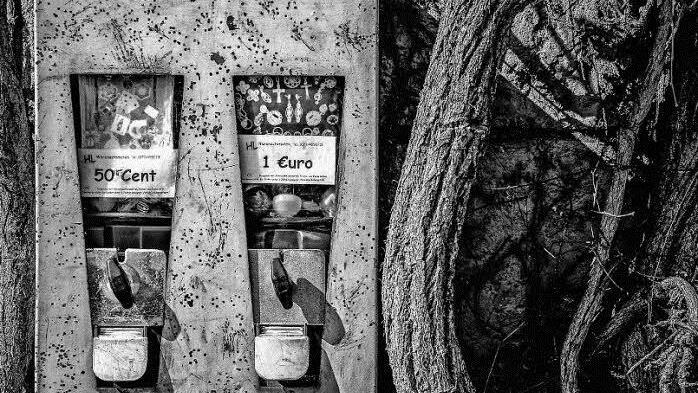 "Ästhetik des Verfalls": ein alter Automat  Foto: Matthias Hoch