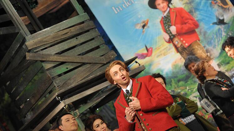 Szene aus dem "Vogelhändler" am Landestheater Coburg.Foto: Andrea Kremper