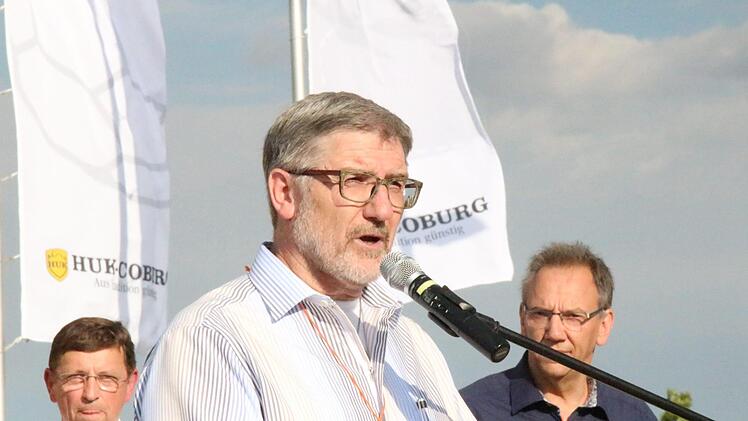 Landrat Busch: Eine solche geschlossene Allianz hat es noch nie gegeben. Hier ist uns etwas ganz Einzigartiges gelungen.