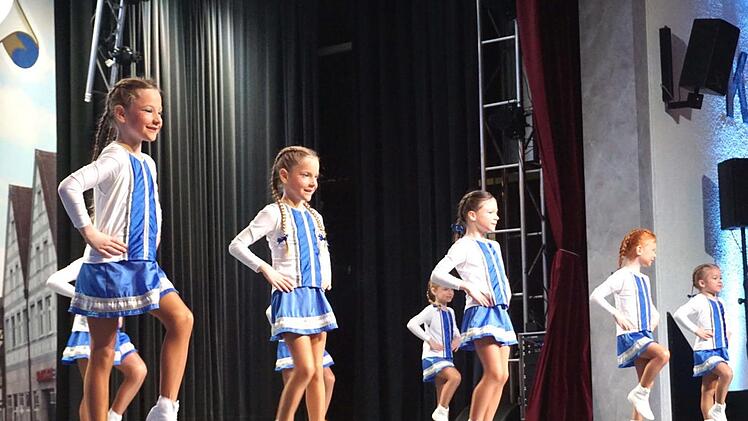 Die erste Prunksitzung des KCH bot für jeden Geschmack etwas.   Foto: Richard Sänger