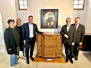 Kulmbach: R&auml;tsel &uuml;ber Kunstwerk gel&uuml;ftet - Plassenburg stellt Portrait Margarete Meu&szlig;doerffer aus