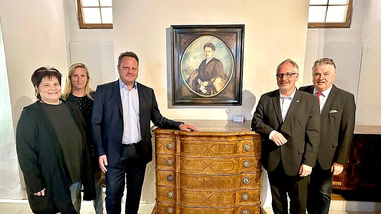 Kulmbach: R&auml;tsel &uuml;ber Kunstwerk gel&uuml;ftet - Plassenburg stellt Portrait Margarete Meu&szlig;doerffer aus