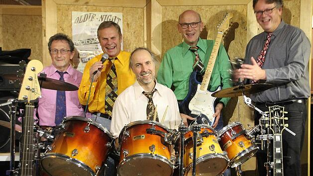 Die Bodygards mit Hubert G&ouml;tz, Gerhard Schubert, Steffen W&uuml;st, Hans Beudert und Andreas Halboth spielen wieder bei der Oldie-Night in der M&uuml;nnerst&auml;dter Mehrzweckhalle. Foto: Heike Beudert