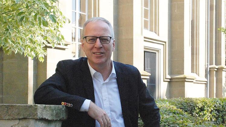 Einst jüngster Oberkirchenrat Deutschlands arbeitet Christian Frühwald derzeit als selbstständiger Projektentwickler und betreut die Pfarrei Elsa. Fotos: Christiane Lehmann