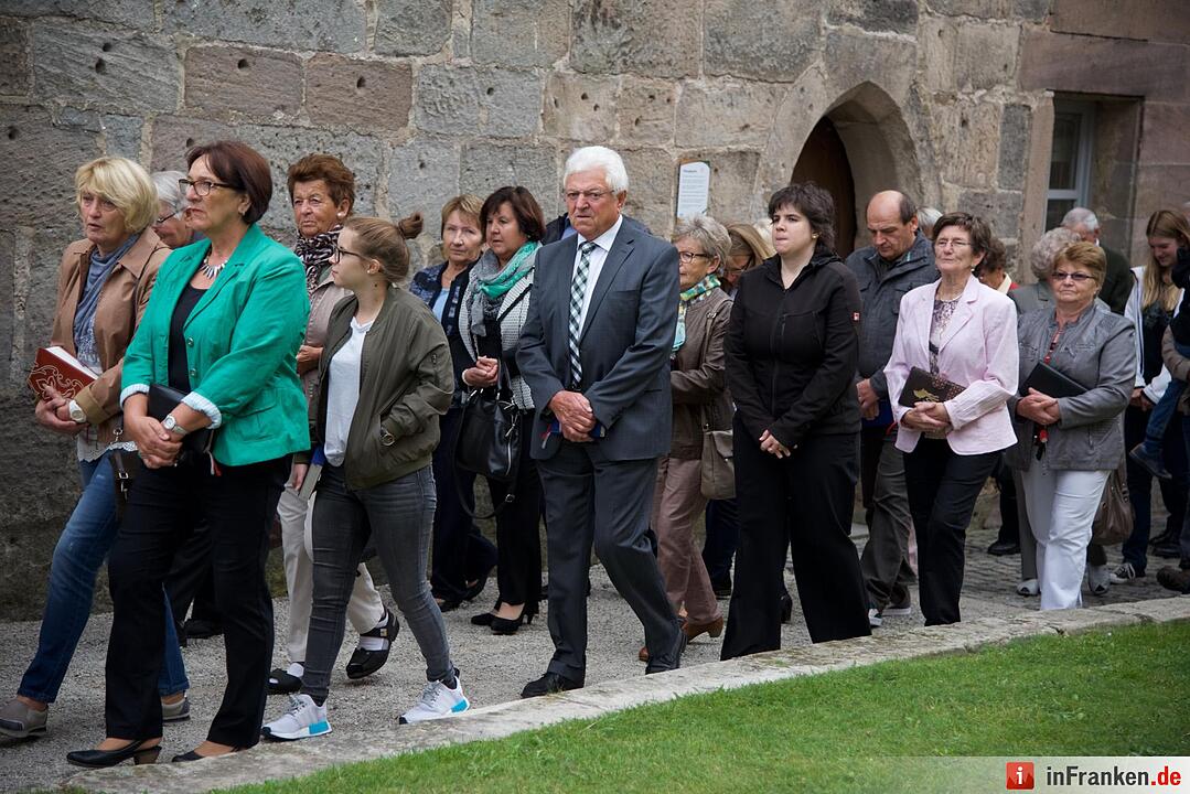 Nach einjähriger Kirchensanierung: Hannberg feiert die Wiedereröffnung der Wehrkirche der Pfarrei Geburt Mariens Hannberg
