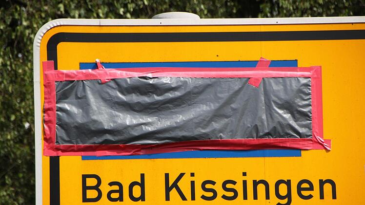 Während der Sanierung der Kissinger Straße wird die Umleitungsstrecke für die Autobahn über den Hammelburger Berg geführt. Foto: Ulrike Müller