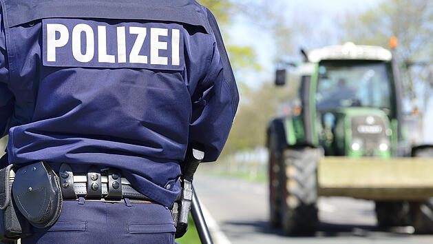 20.000 Schaden bei Traktor-Unfall im Kreis Kitzingen