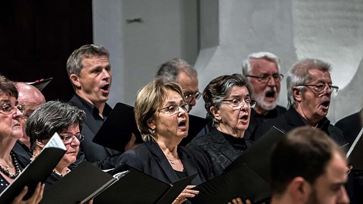 Die "Petite Messe solennelle" von Gioacchino Rossini erlebte eine eindringliche Aufführung in der Coburger Morizkirche.Foto: Jochen Berger
