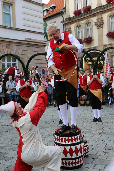 Eröffnung der Kulmbacher Bierwoche mit Büttnertanz und Bieranstich; Foto: Barbara Herbst