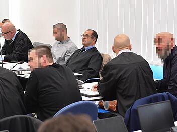 Vor dem Landgericht sagten weitere Zeugen im Rotlicht-Prozess aus. Sieben Männer müssen sich wegen verschiedener Straftaten im Milieu verantworten. Foto: Ronald Rinklef