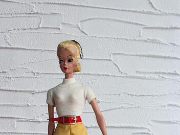 Als die Bild-Lilli Amerikanerin wurde, kam ihr großer Durchbruch - als Barbie. Die Puppe, die Generationen von Mädchen begeisterte, feiert heuer ihren 50. Geburtstag. Das Museum der Deutschen Spielzeugindustrie würdigt dies im Rahmen einer Sonderausstellung. Foto: Thomas Heuchling