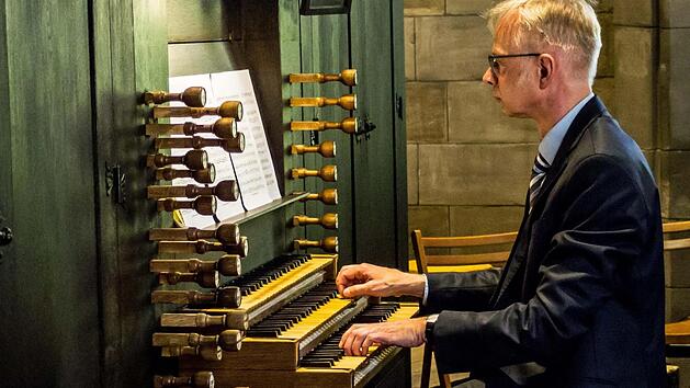 Peter Stenglein, Kirchenmusikdirektor an St. Moriz, gestaltete ein Konzert an der Rohlf-Orgel von St. Augustin. Foto: Jochen Berger
