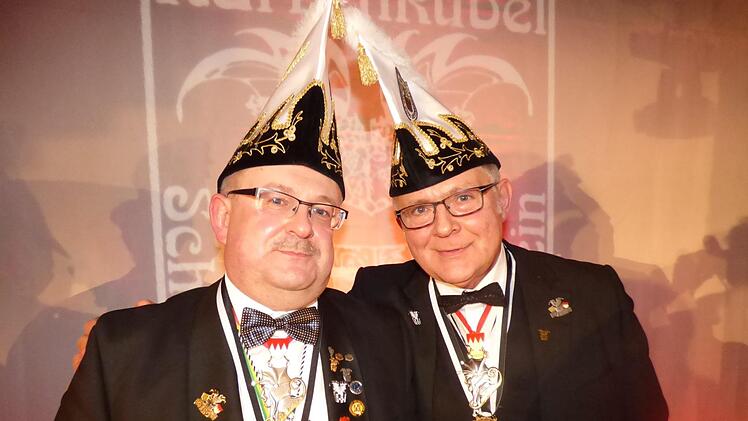 Die beiden neuen Ehrensenatoren Michael Pöhlein und Reinhardt  Ritter (v.l.) Foto: Thomas Weichert