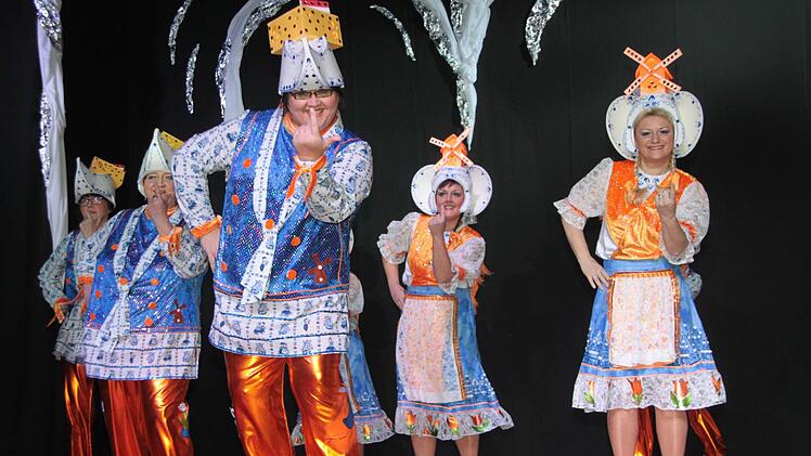 Das Weiberballett Foto: Jürgen Gärtner